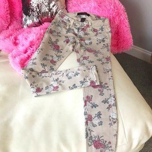 Almost Famous Floral Stretch Denim Skinny Jeans Size 3